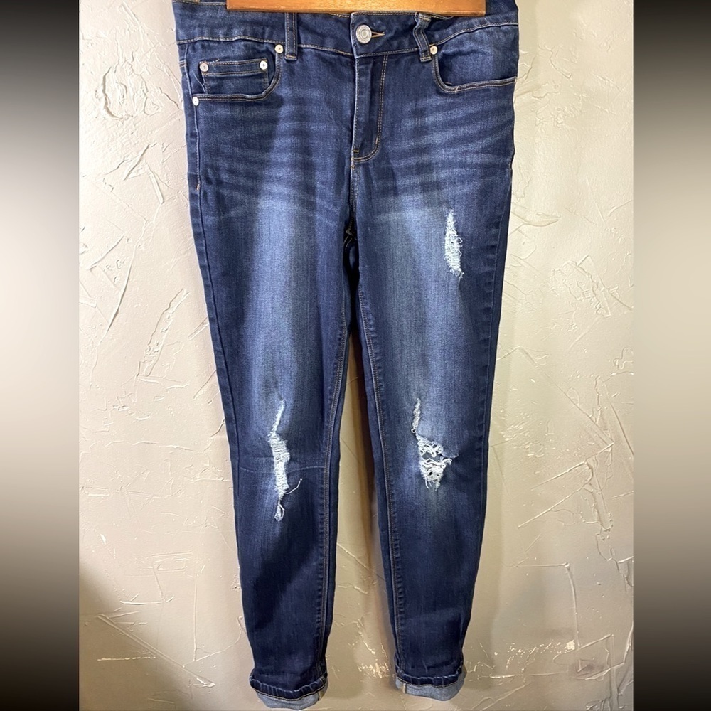 Indigo Rein woman’s blue jeans distressed stretch skinny size 9 W29 L25. M-07